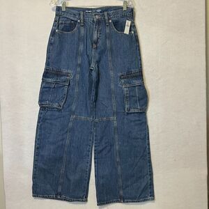 Old Navy Wide Leg High Rise Cargo Jeans with Flap pockets. Denim Youth Size 18